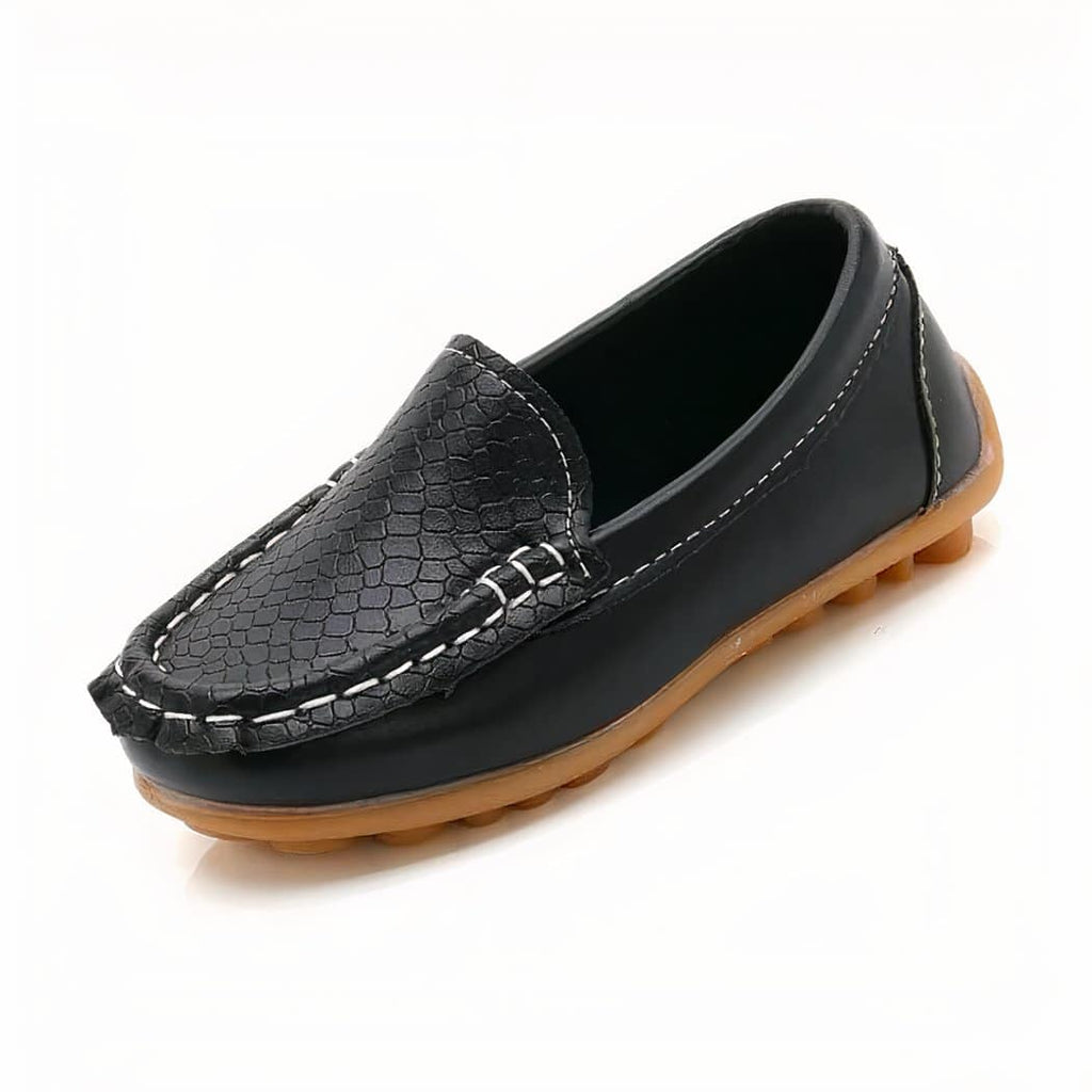 Slip-on loafer in soft synthetic leather