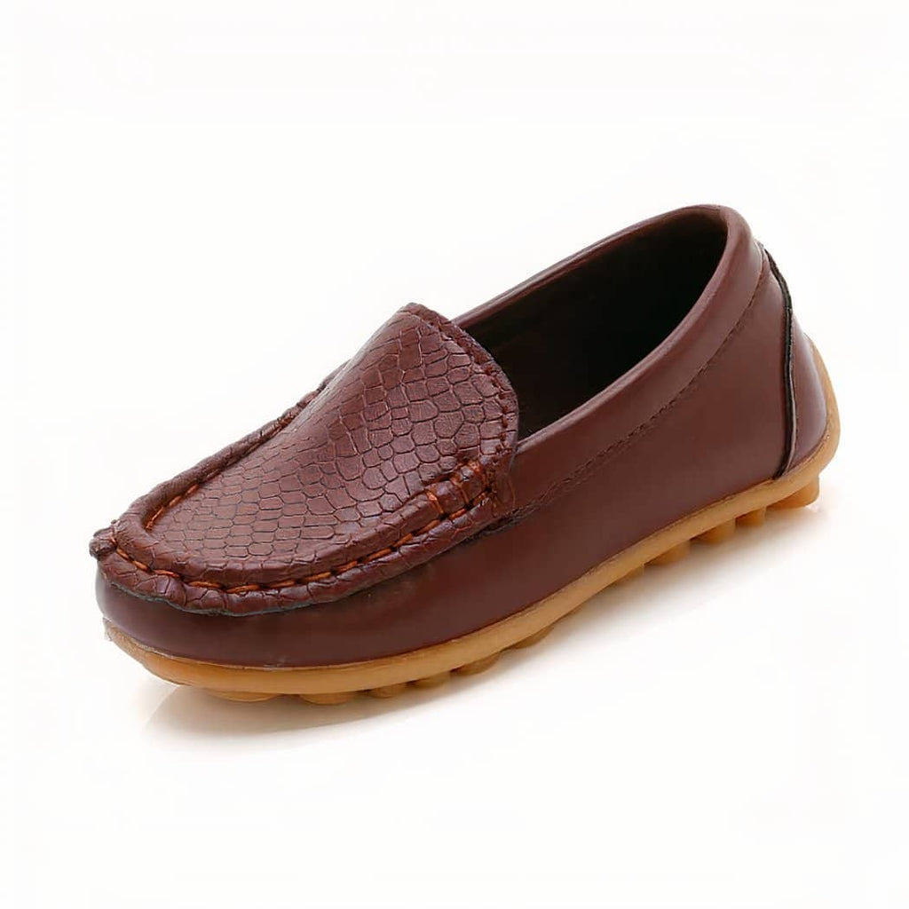Slip-on loafer in soft synthetic leather
