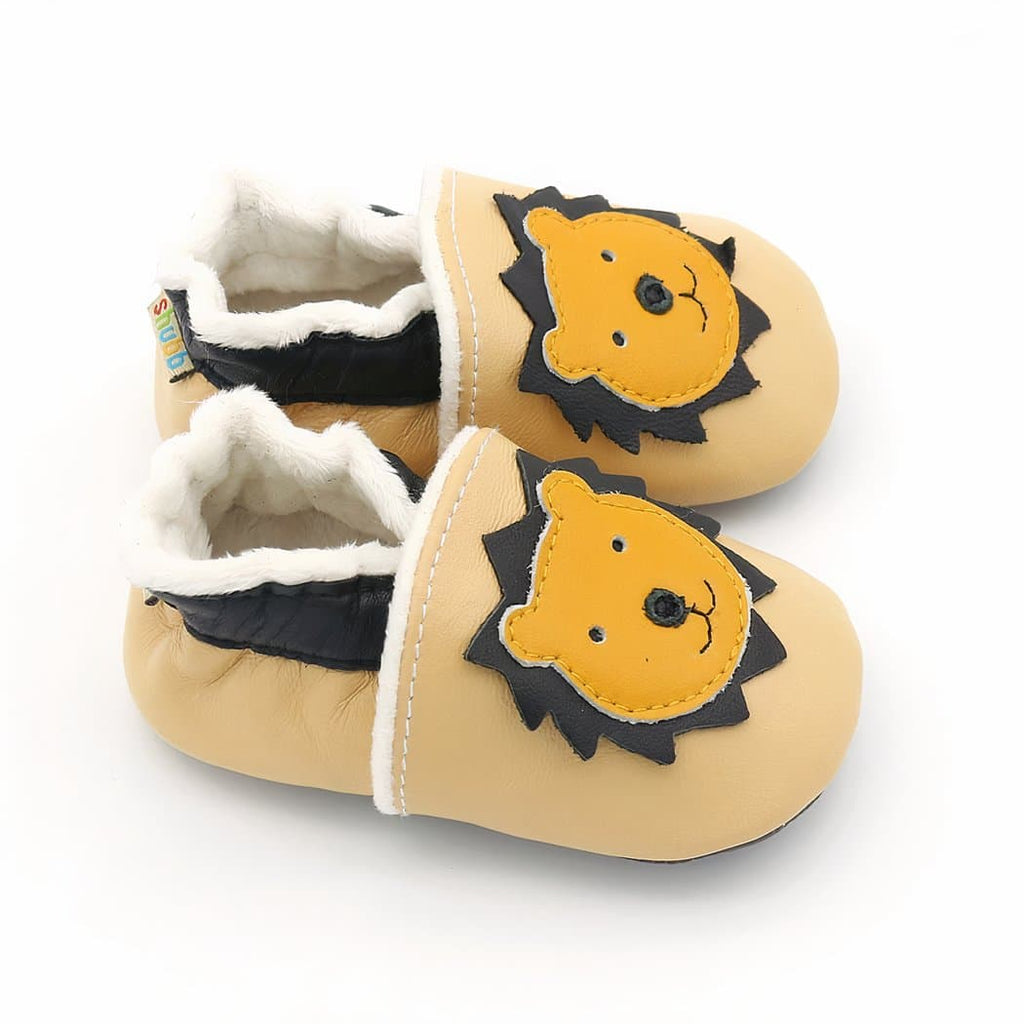 Soft animal-head leather moccasins for toddlers