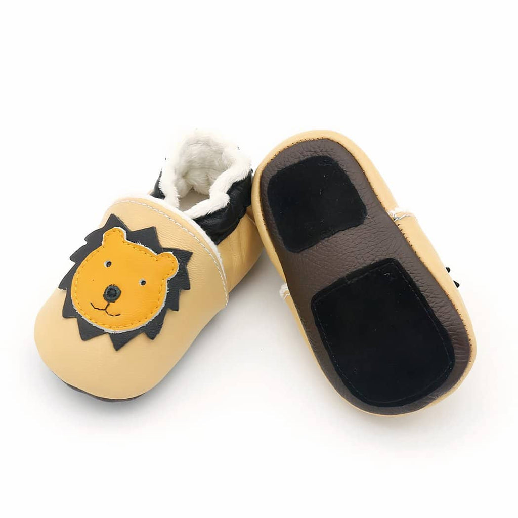 Soft animal-head leather moccasins for toddlers