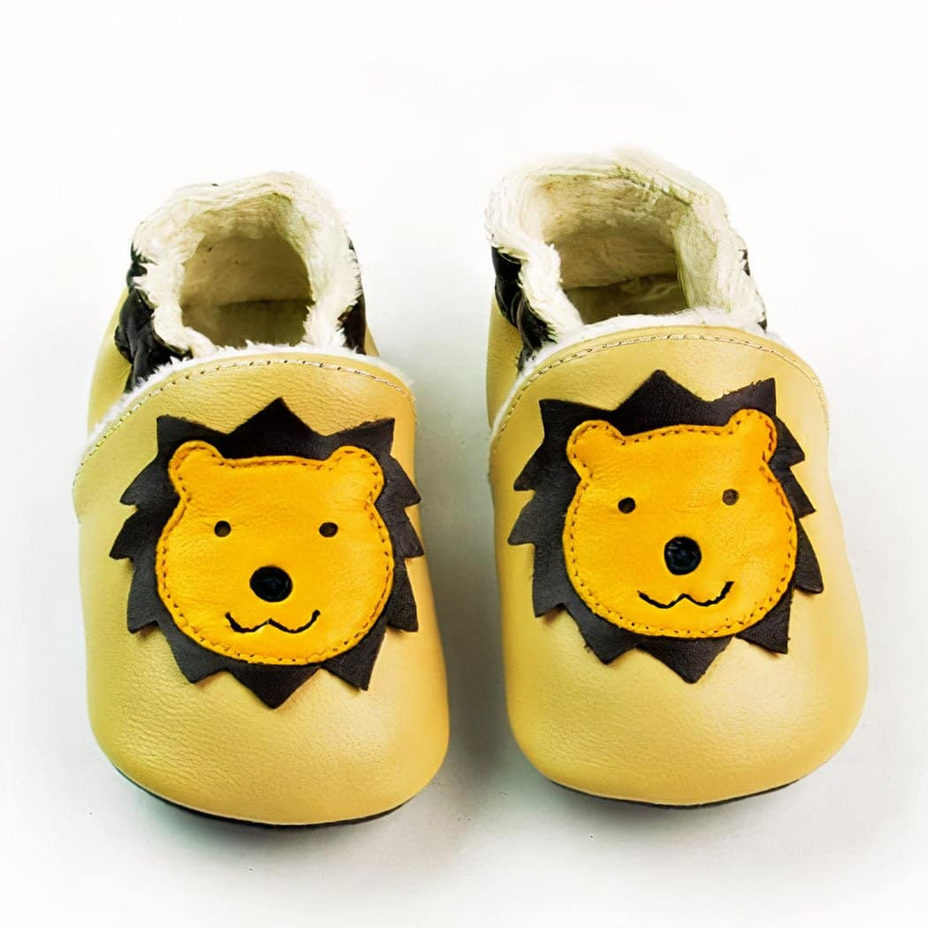 Soft animal-head leather moccasins for toddlers