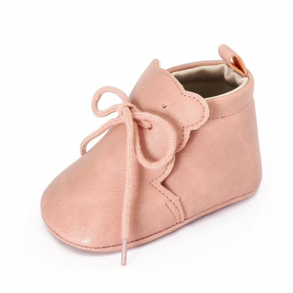 Soft baby moccasins with laces and teddy bear shape