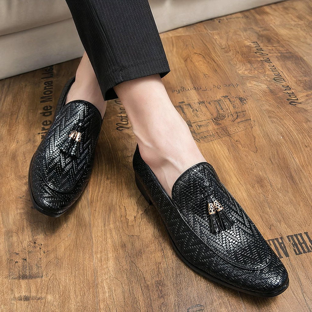 Tassel loafers in woven zigzag pattern faux leather
