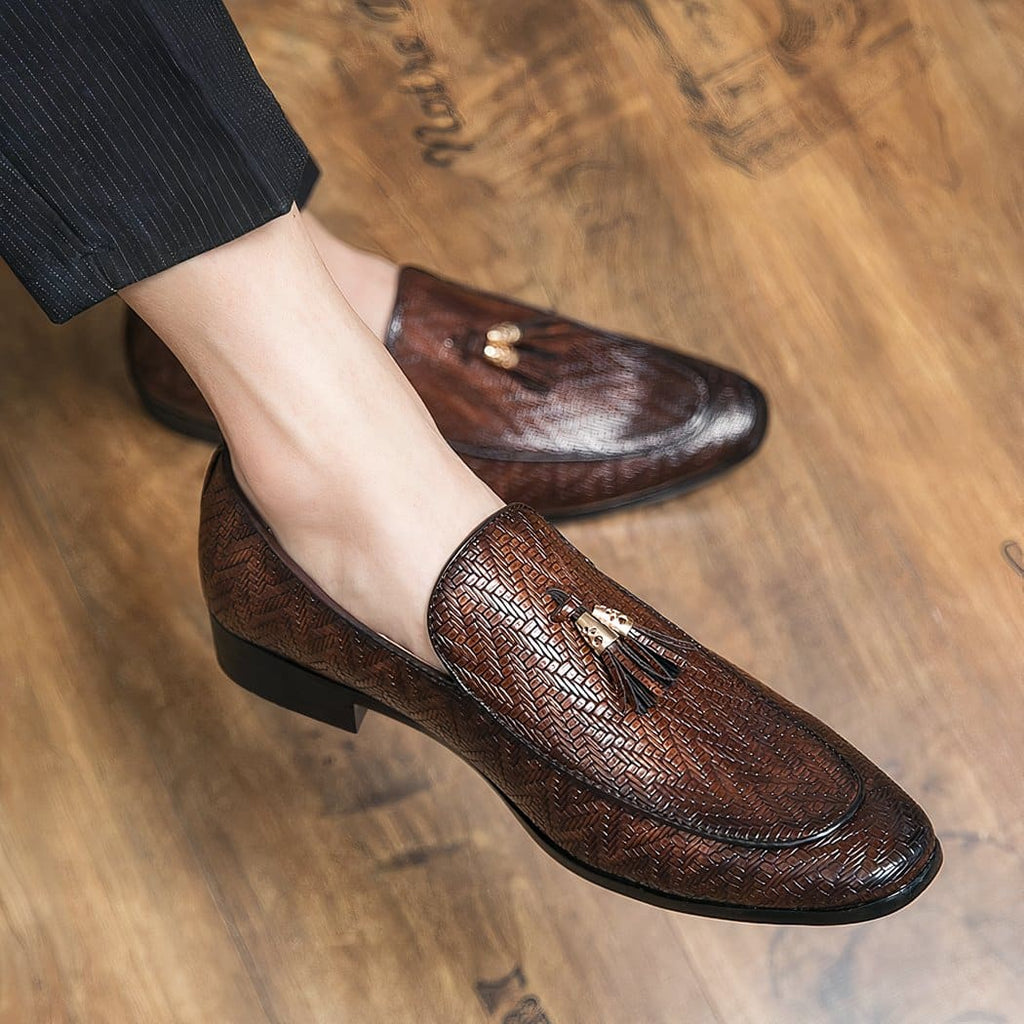 Tassel loafers in woven zigzag pattern faux leather
