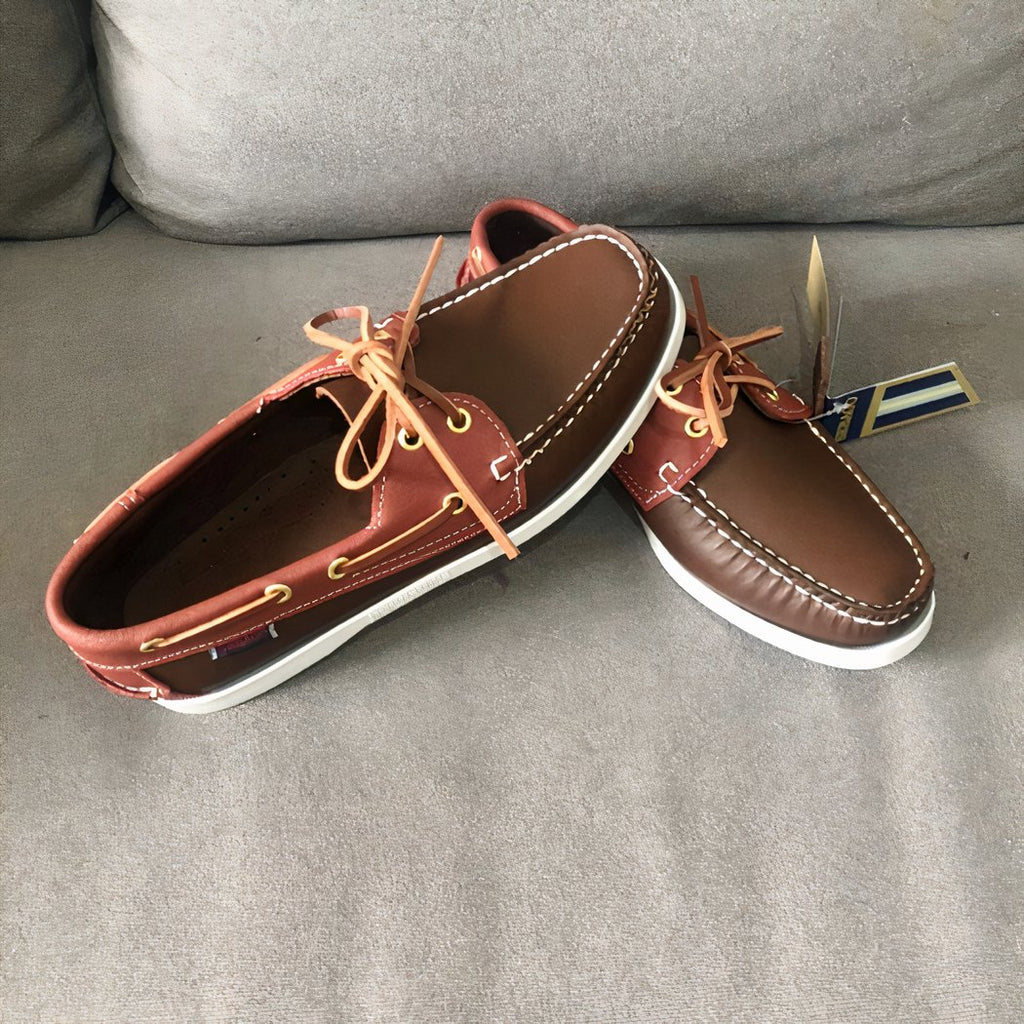 Trendy lace-up boat-style loafers for men