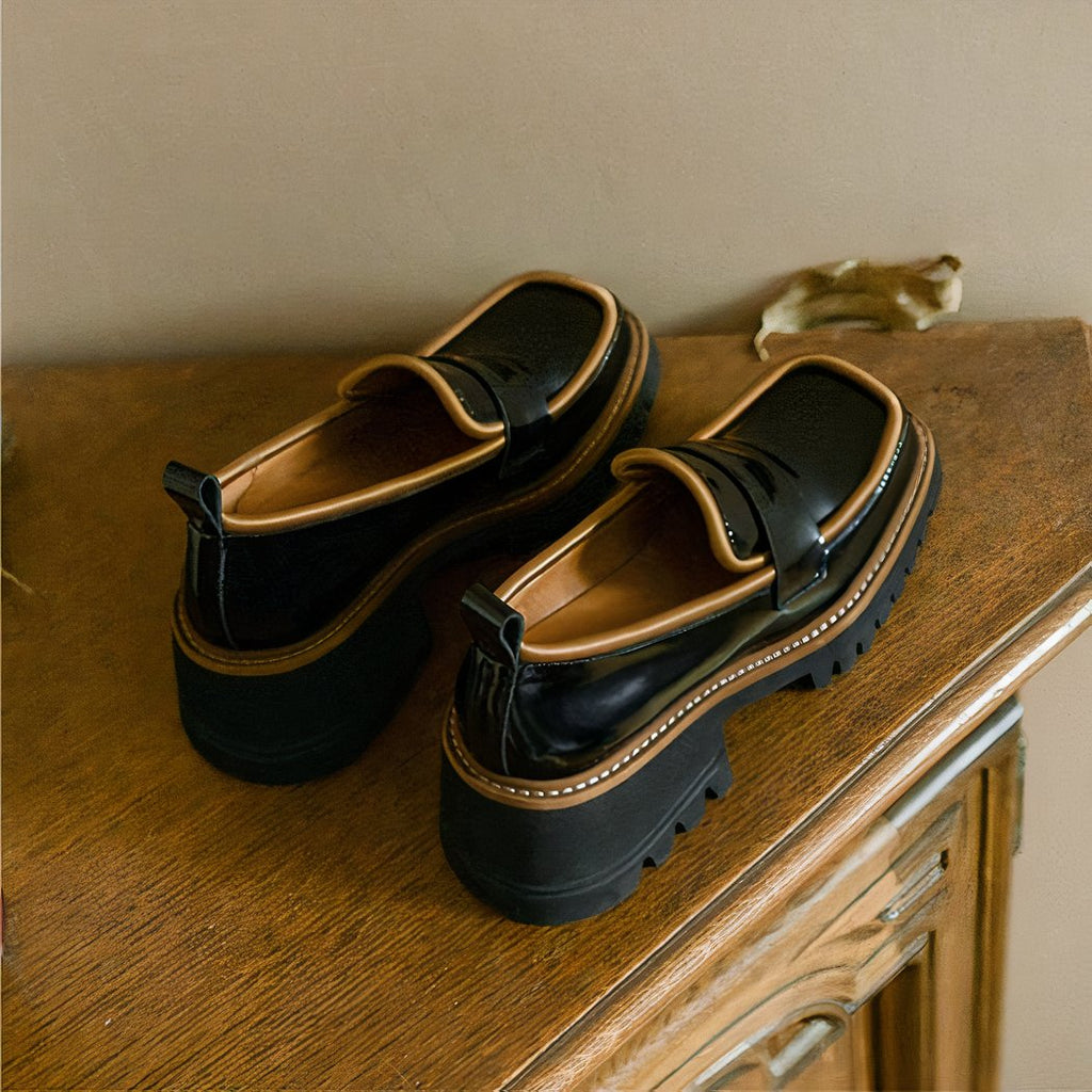 Two-tone patent loafers with thick sole