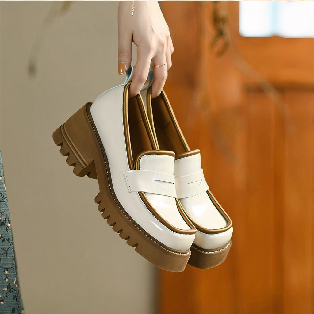 Two-tone patent loafers with thick sole