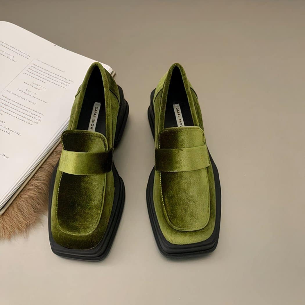 Velvet loafers with heel for women