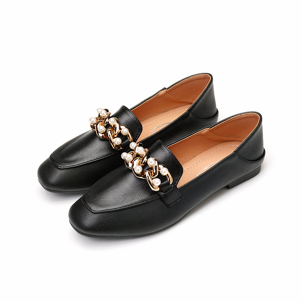 Women's classic flat loafers with white pearls
