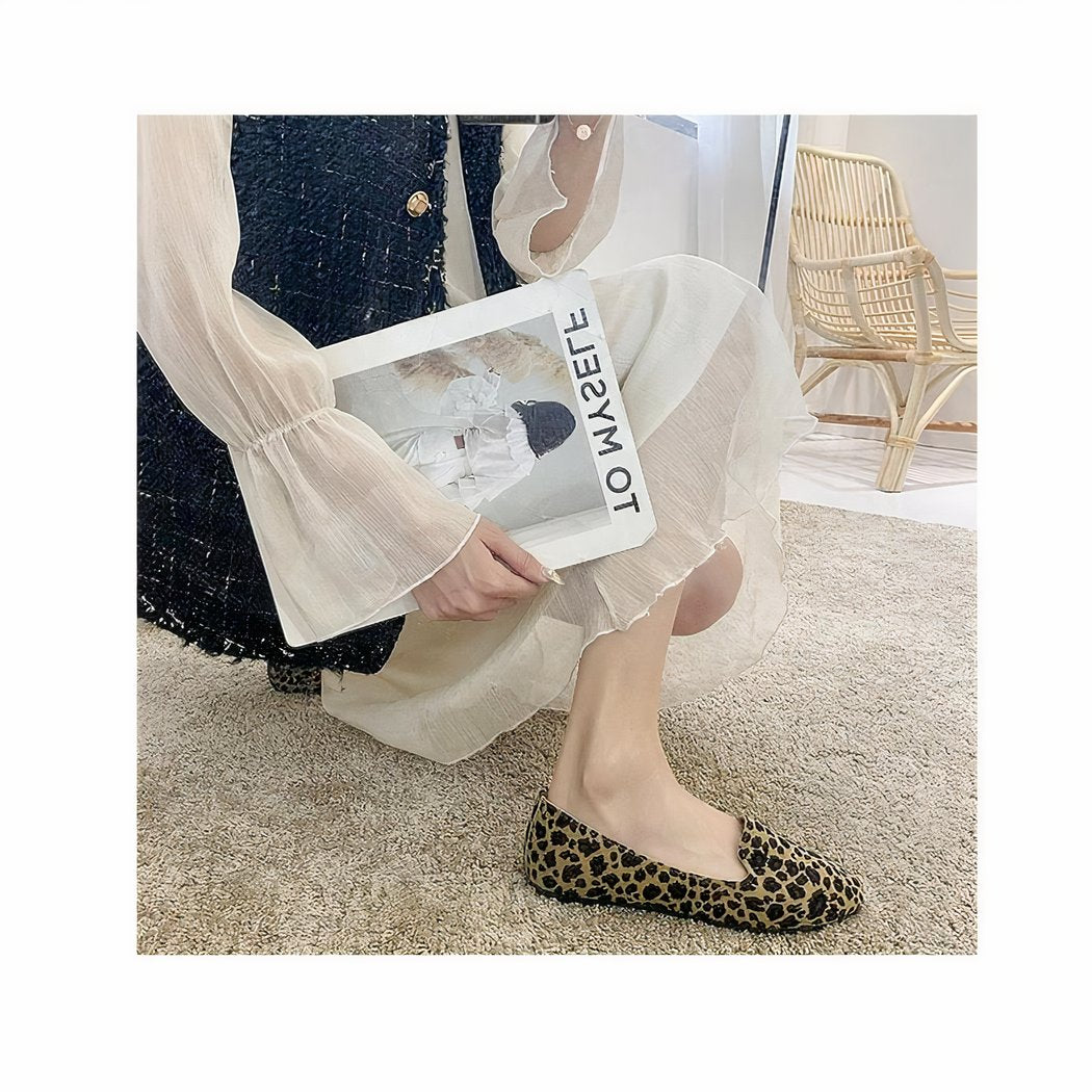 Women's flat leopard print loafers