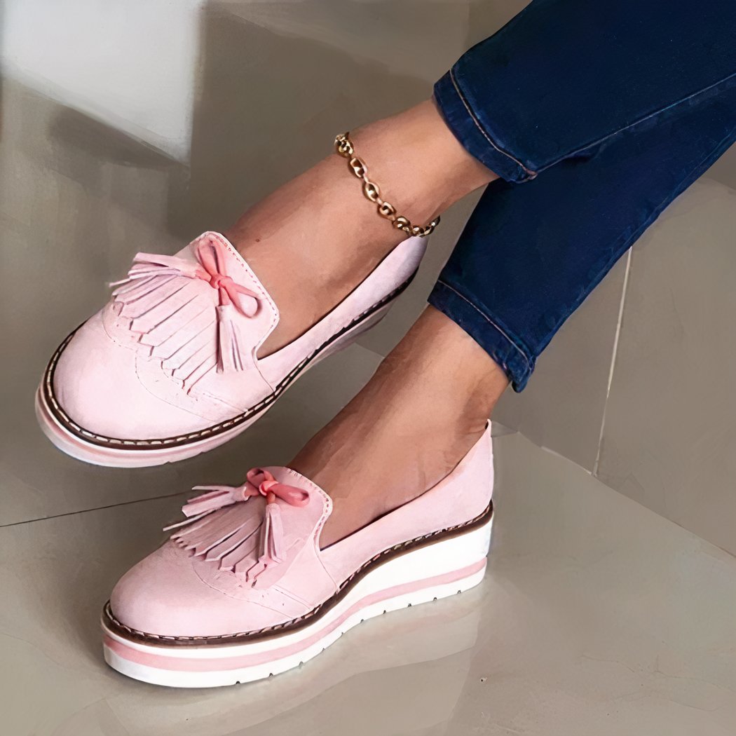 Women's fringed wedge heel loafers