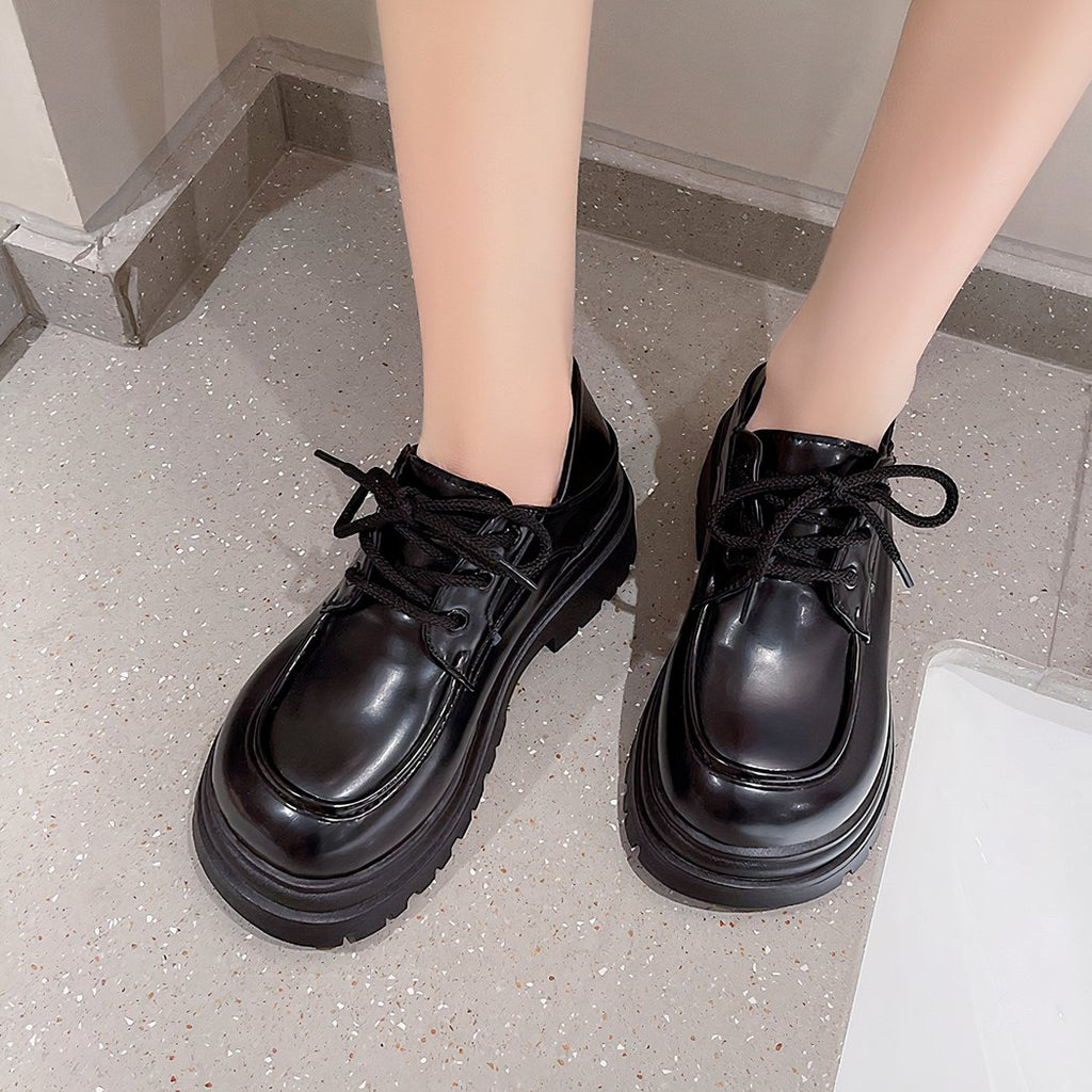 Women's lace-up platform loafers