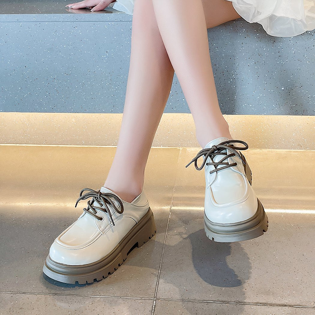 Women's lace-up platform loafers