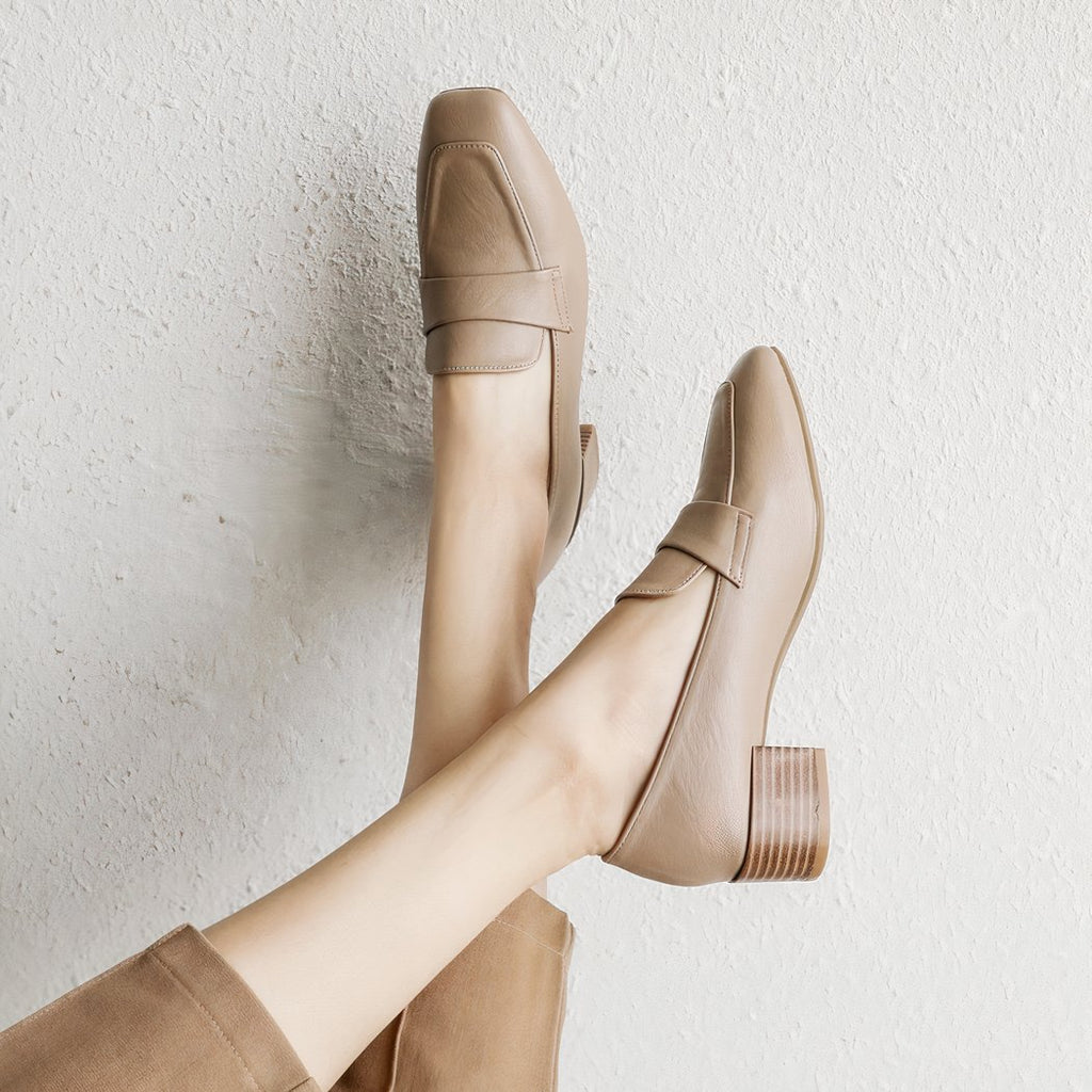 Women's low-heeled square loafers