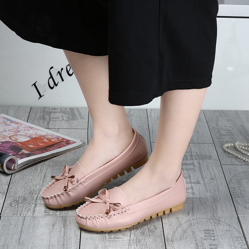 Women's loafers in faux leather with thick soles