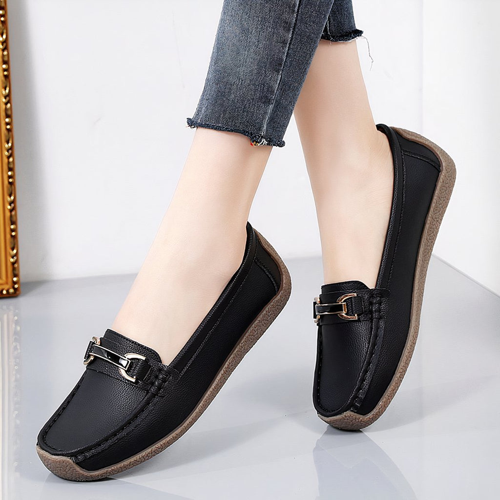 Women's loafers in imitation leather with gold detailing