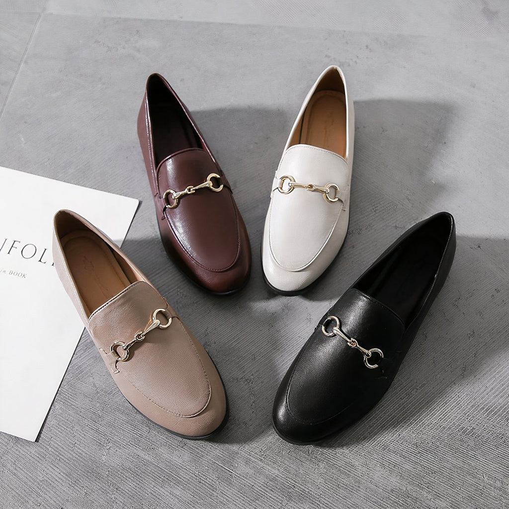 Women's loafers in imitation leather with gold details