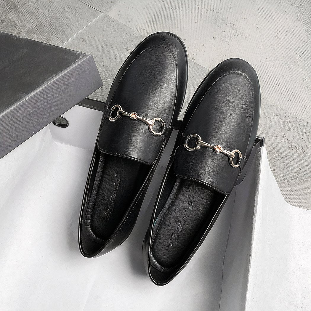 Women's loafers in imitation leather with gold details