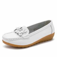 Women's loafers with thick synthetic leather soles, White