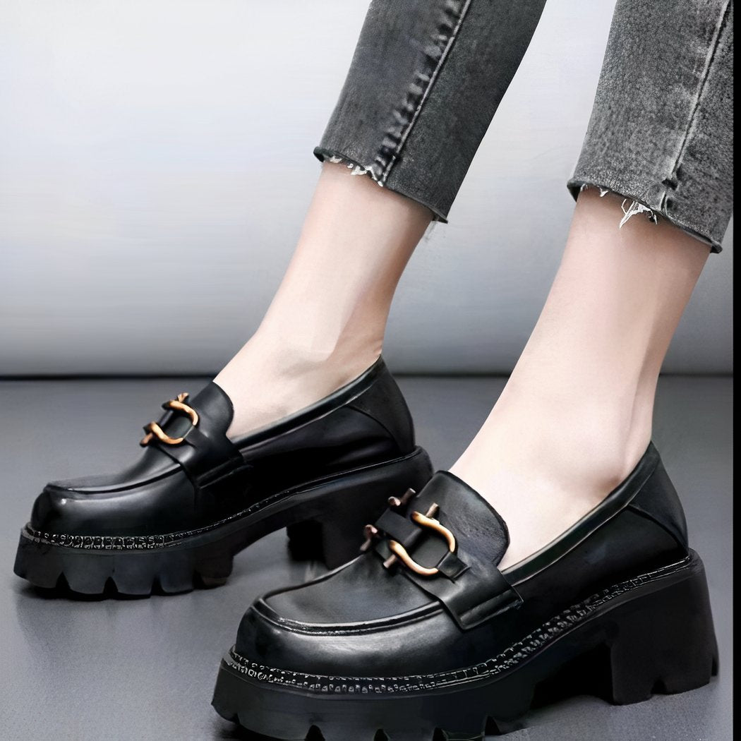 Women's retro-style synthetic leather loafers