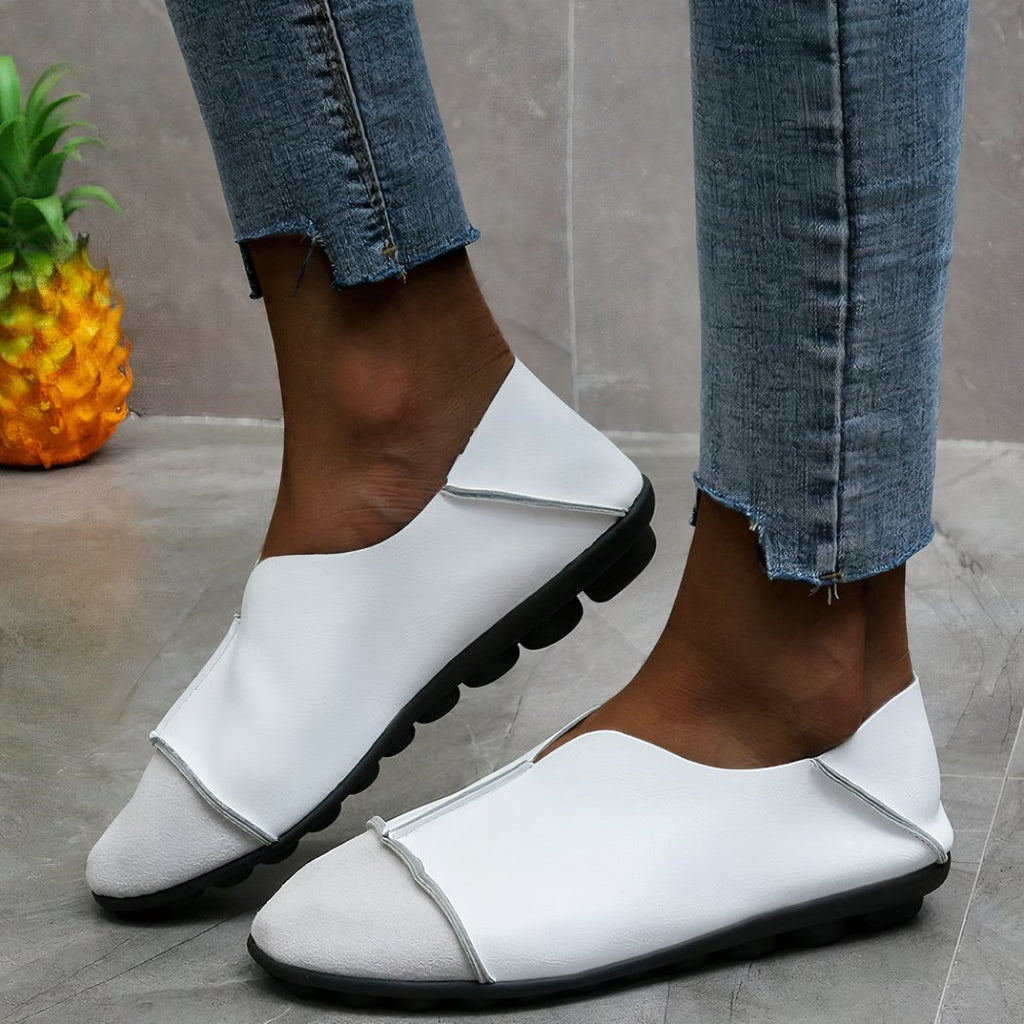Women's soft round-toe loafers