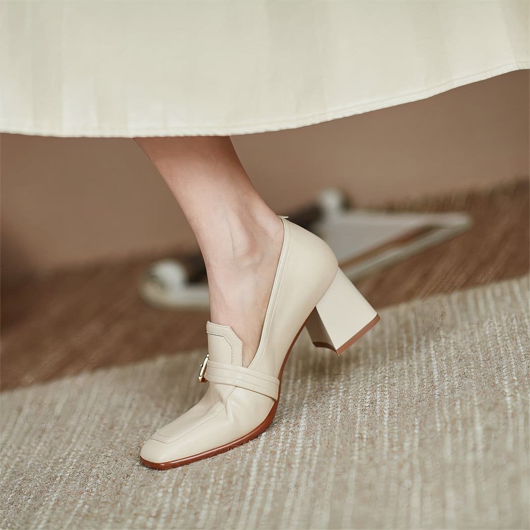 Women's square loafers in genuine leather