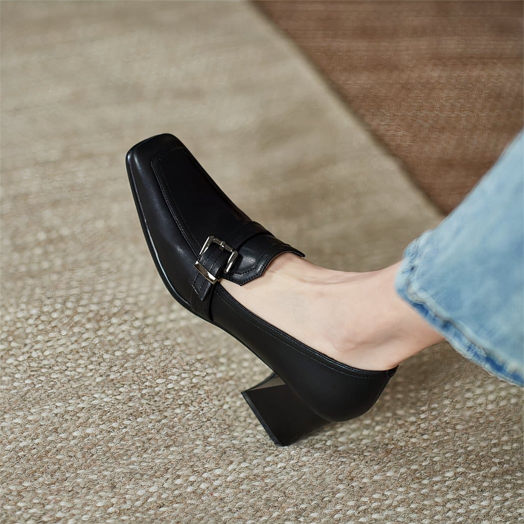Women's square loafers in genuine leather