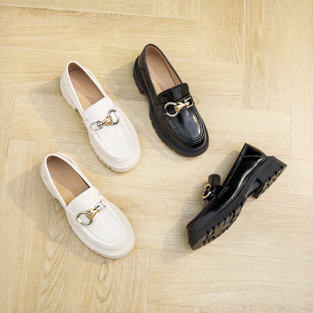 Women's synthetic leather slip-on loafers