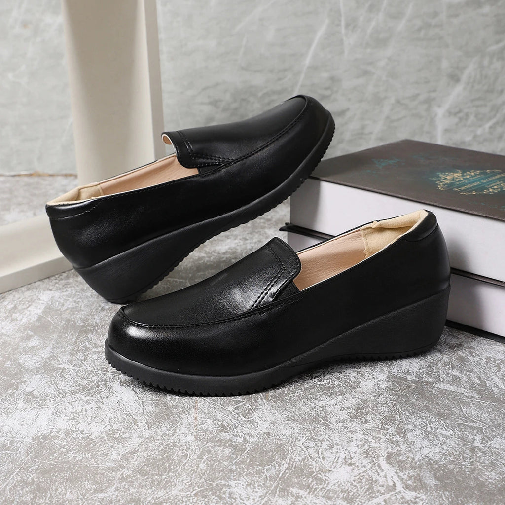 Women's black wedge loafers, view 3
