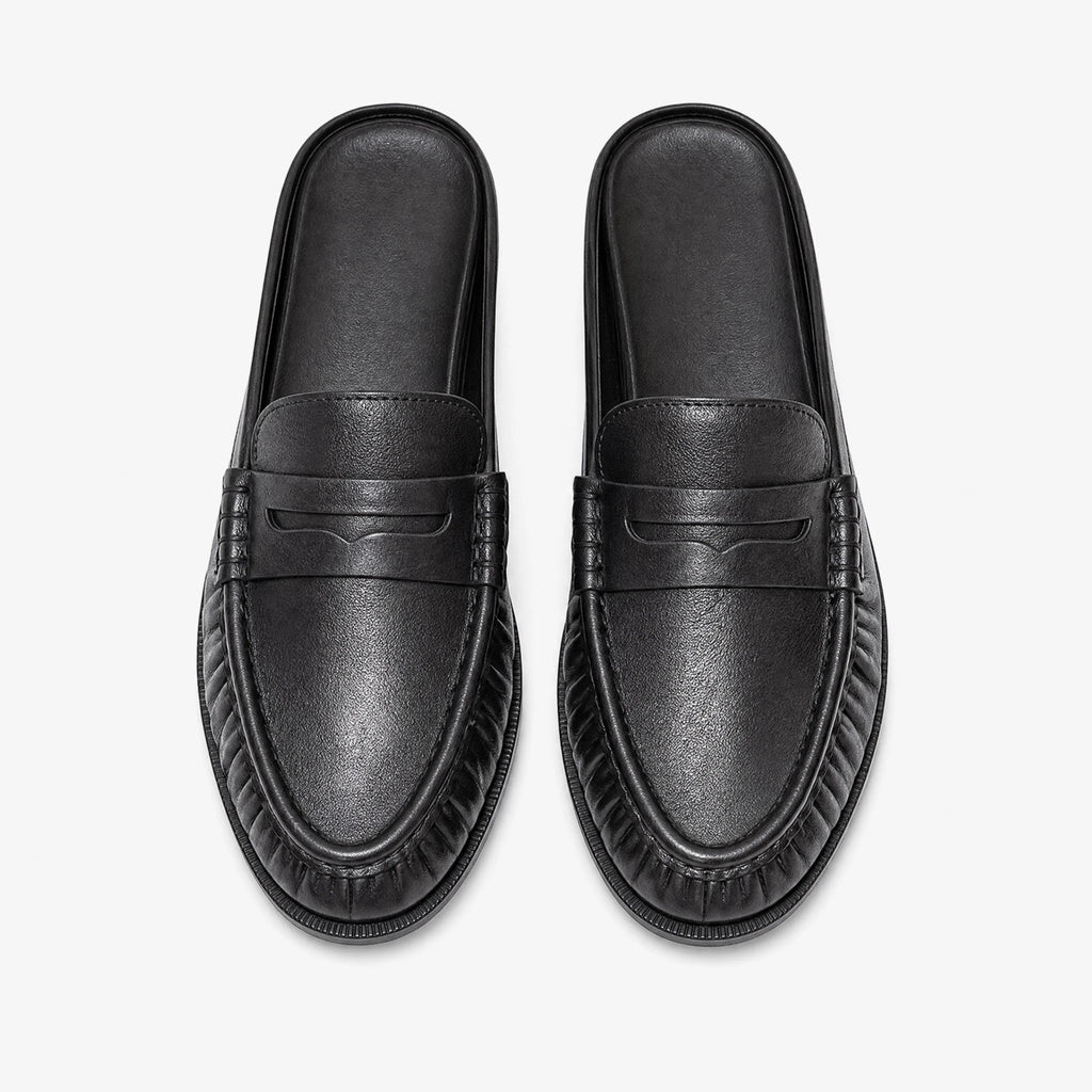 Women's leather penny loafer mule with flat heel in Smooth black
