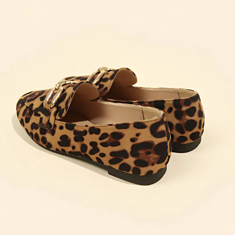 British-style loafers with leopard print and gold buckles - Image 5