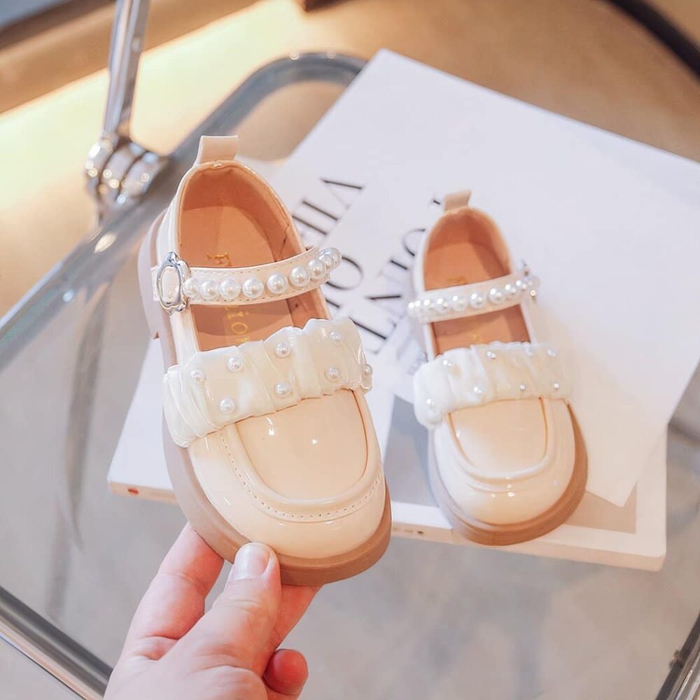 Beaded faux leather moccasins for girls - Image 5