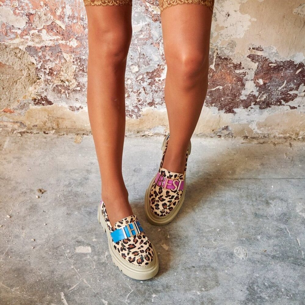 Beige platform loafers with leopard print - Image 5