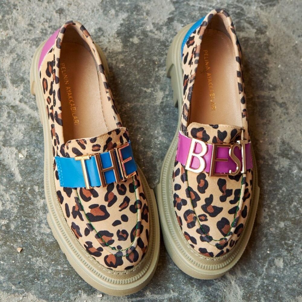 Beige platform loafers with leopard print - Image 4