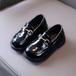 Boys' flat leather slip-on moccasins