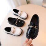 Boys' flat leather slip-on moccasins