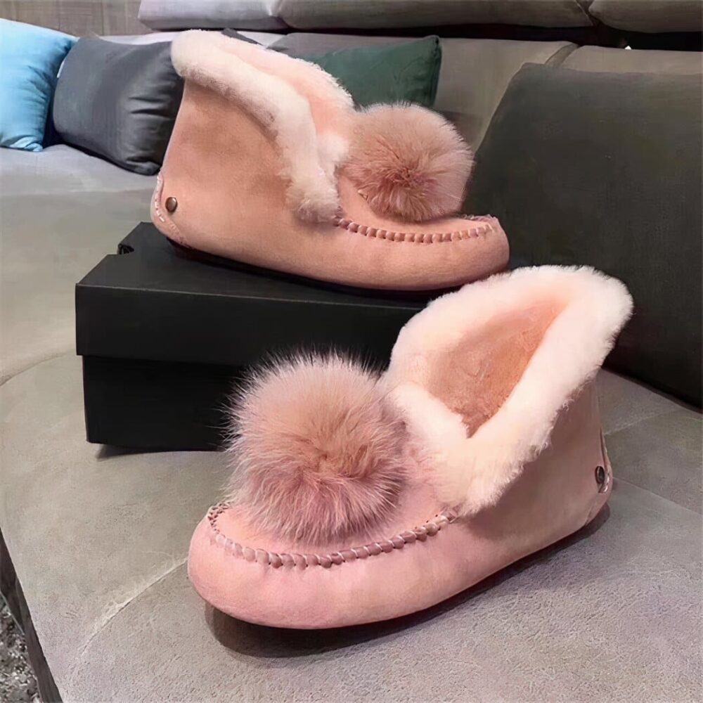 Indian moccasin in suede with pompom lining - Image 5