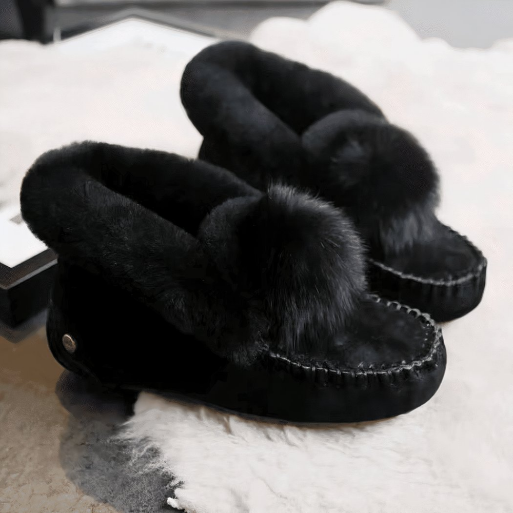Indian moccasin in suede with pompom lining - Image 6