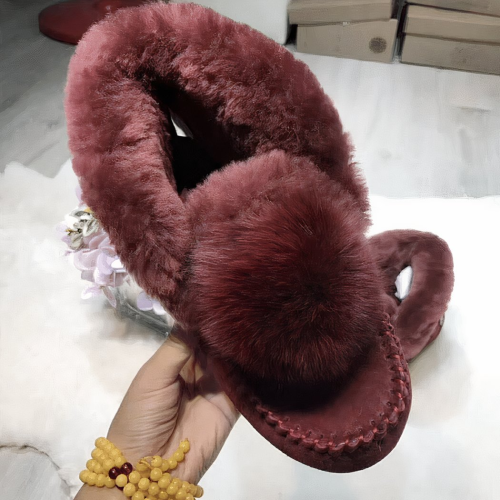 Indian moccasin in suede with pompom lining - Image 7