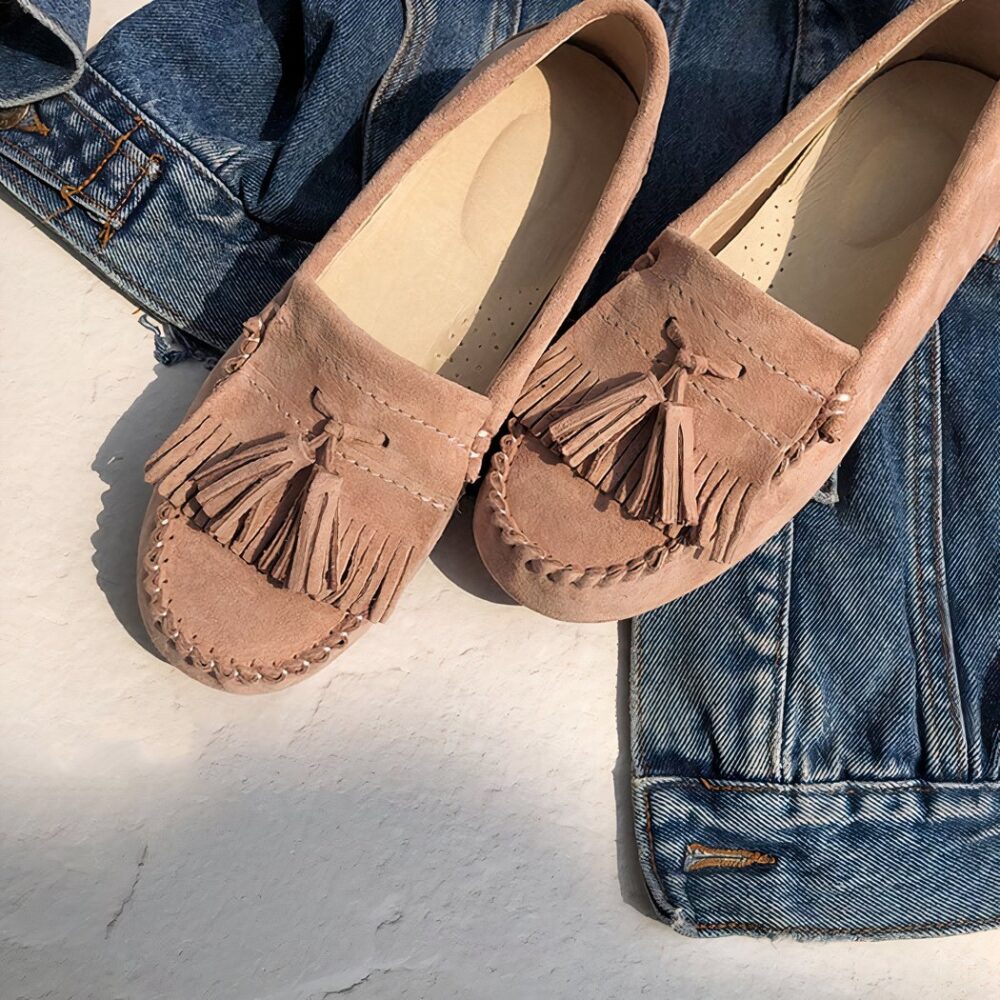 Indian suede moccasins with tassels - Image 2