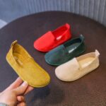 Lightweight casual moccasins for boys