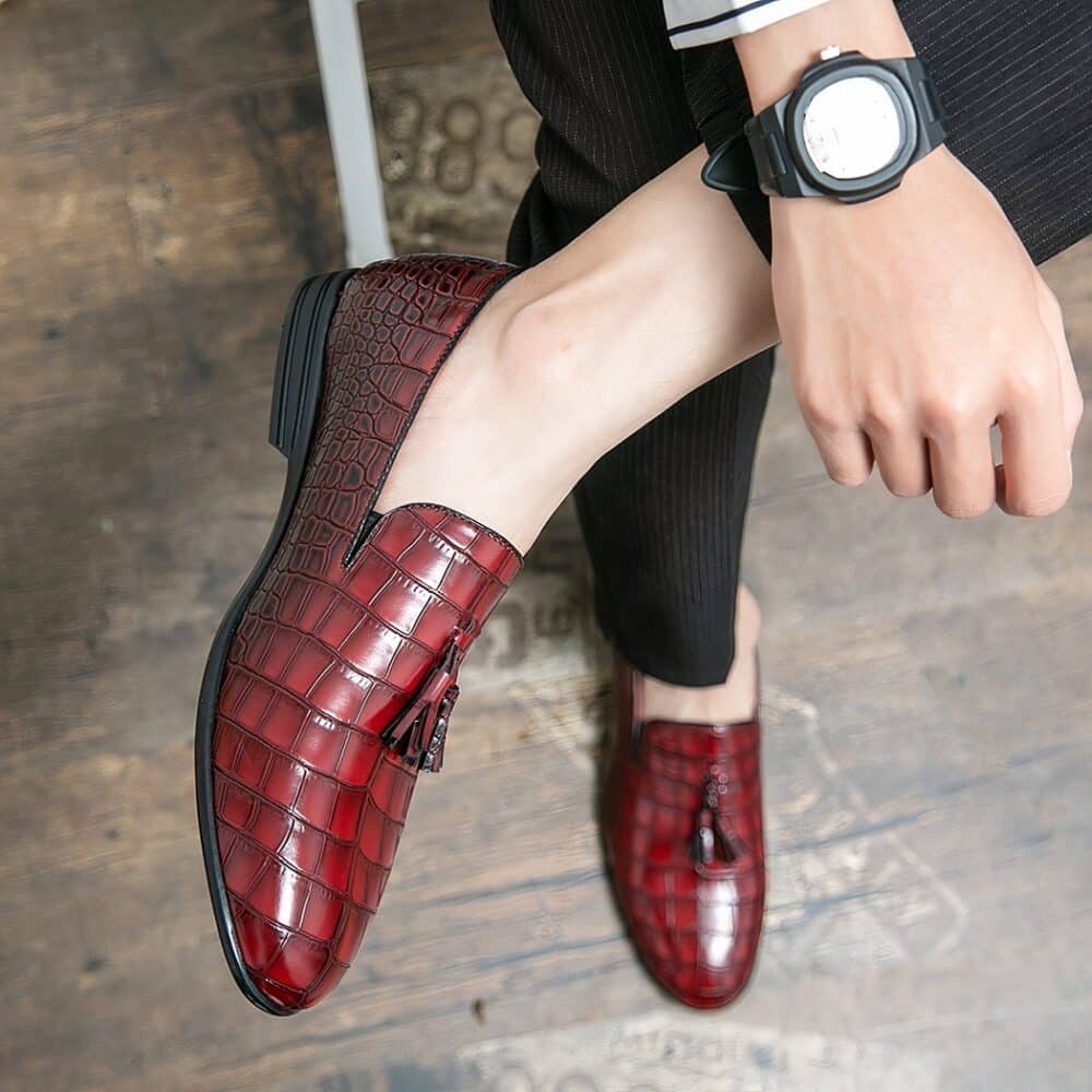 Moccasins in crocodile grain red patent leather - Image 3