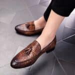 Brown tassel loafer with crocodile-skin look