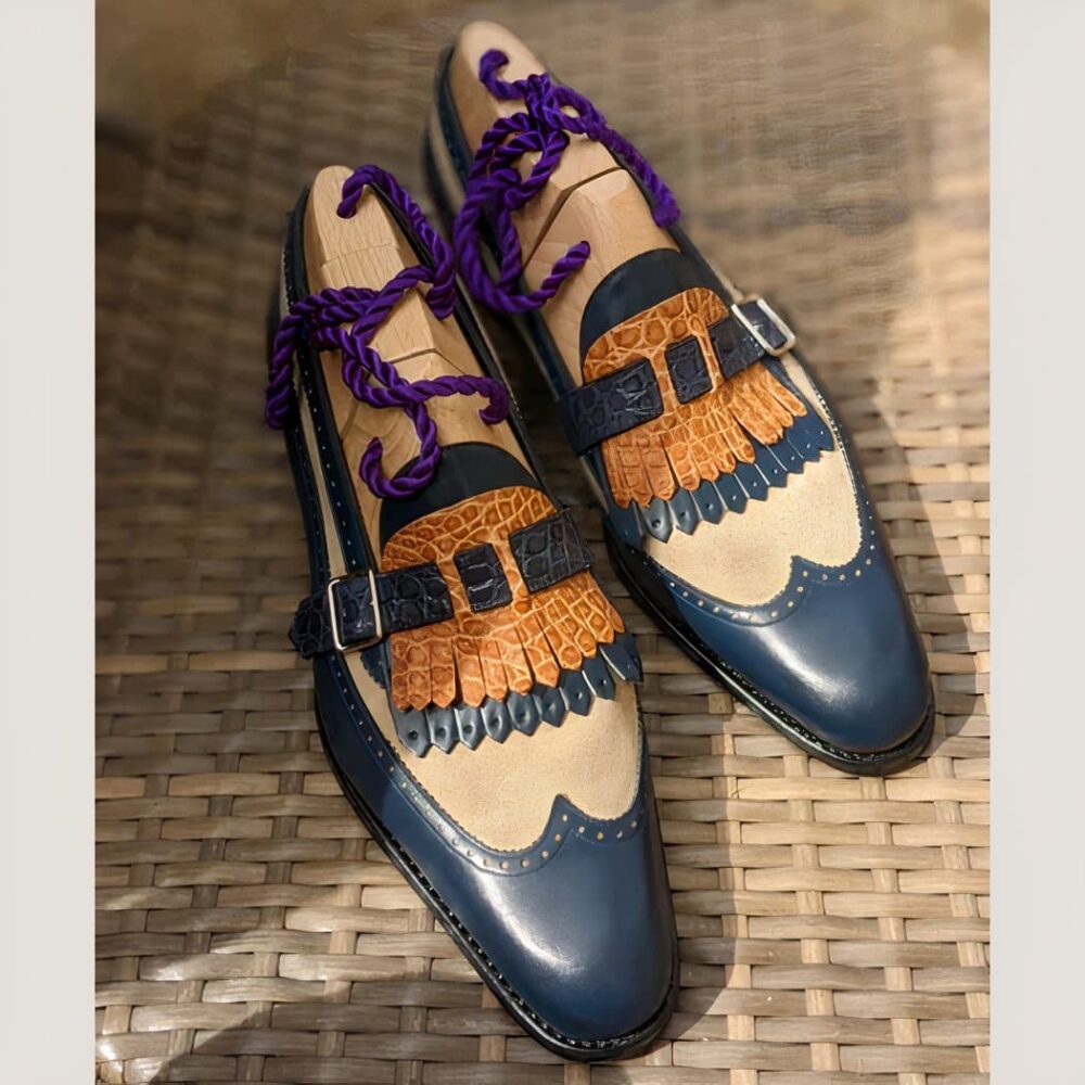 Two-tone fringed loafers with buckle - Image 8