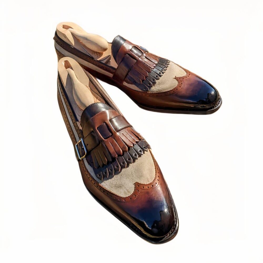 Two-tone fringed loafers with buckle - Image 4