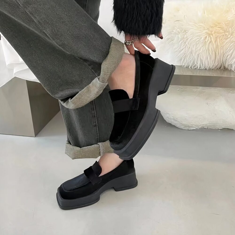 Velvet loafers with heel for women - Image 6