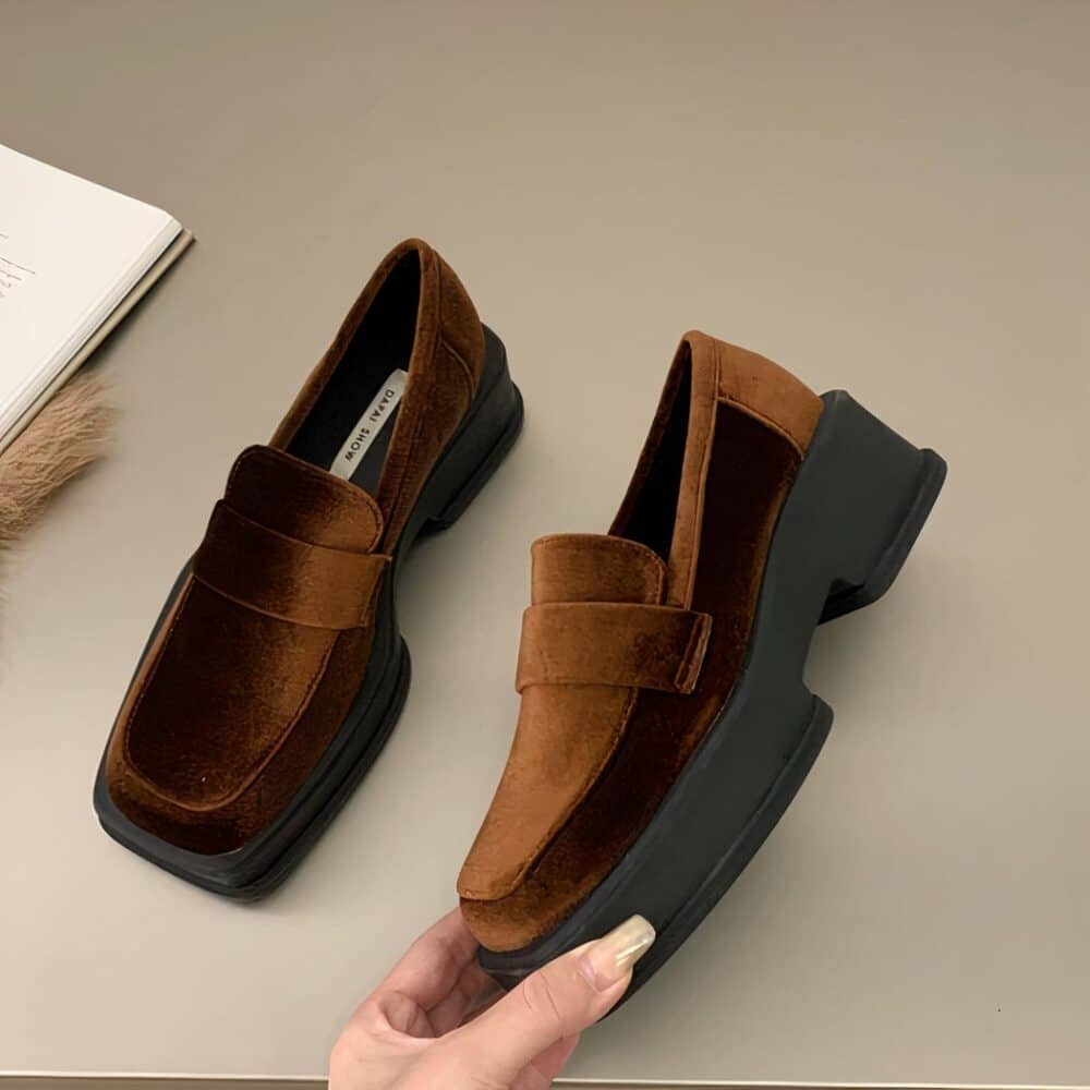 Velvet loafers with heel for women - Image 4