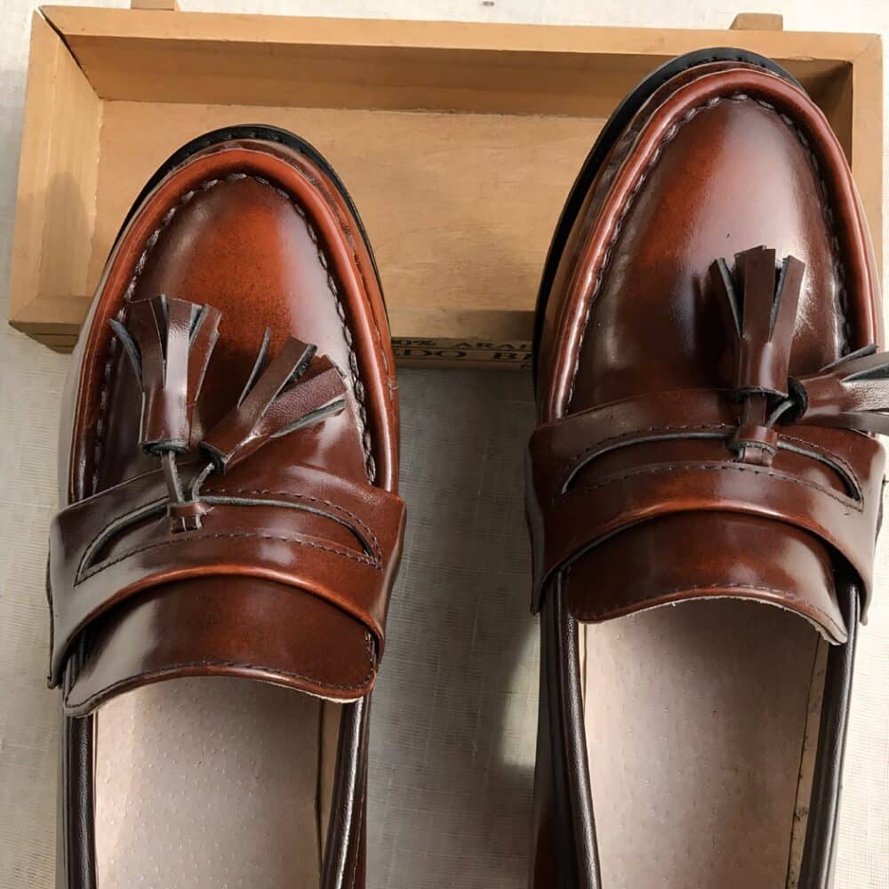 Women's mid-heel synthetic leather loafers - Image 4