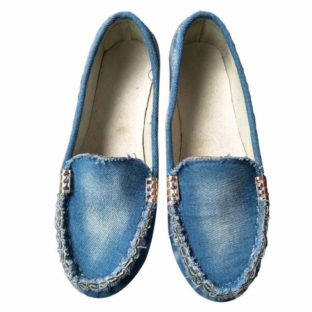 Casual soft loafers in faded denim - Image 5