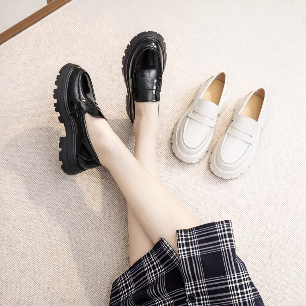 Moccasins in smooth synthetic leather with thick sole - Image 8